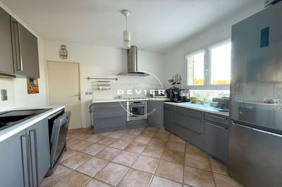 Maison - 156 m² - 6 pièces