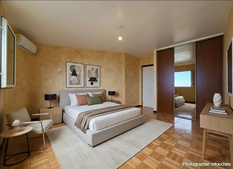 Maison - 206 m² - 4 pièces