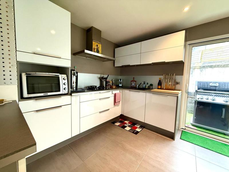 Maison - 91 m² - 5 pièces