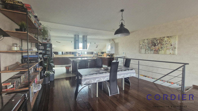 Appartement - 118 m² - 5 pièces