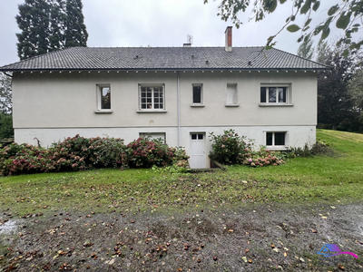 Maison - 140 m² - 5 pièces