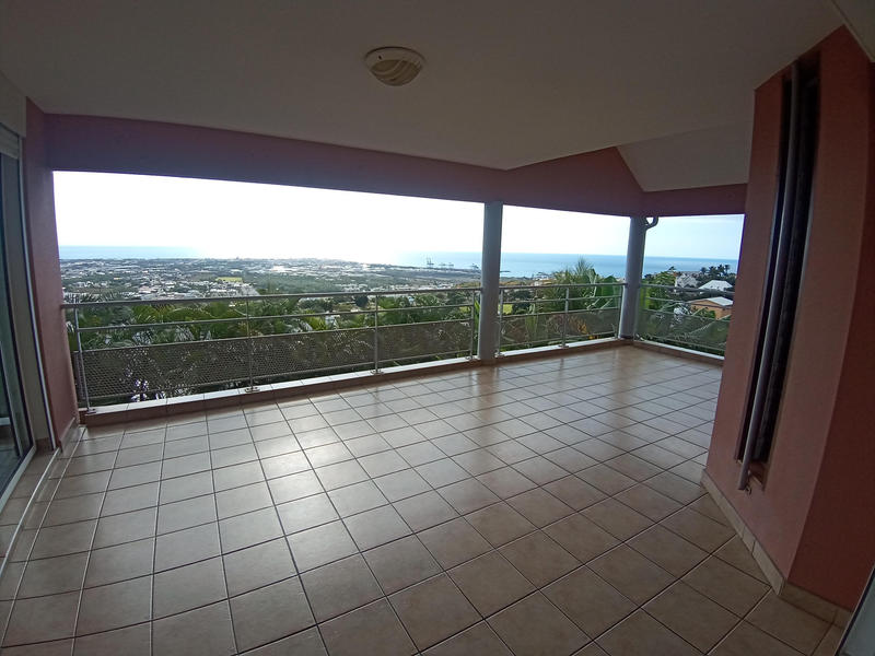 Maison - 127 m² - 5 pièces