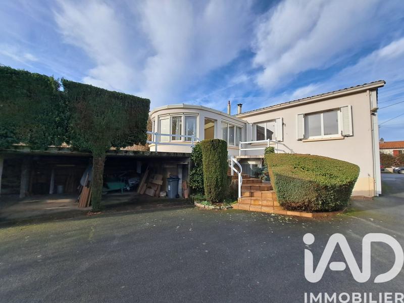 Maison - 97 m² - 5 pièces