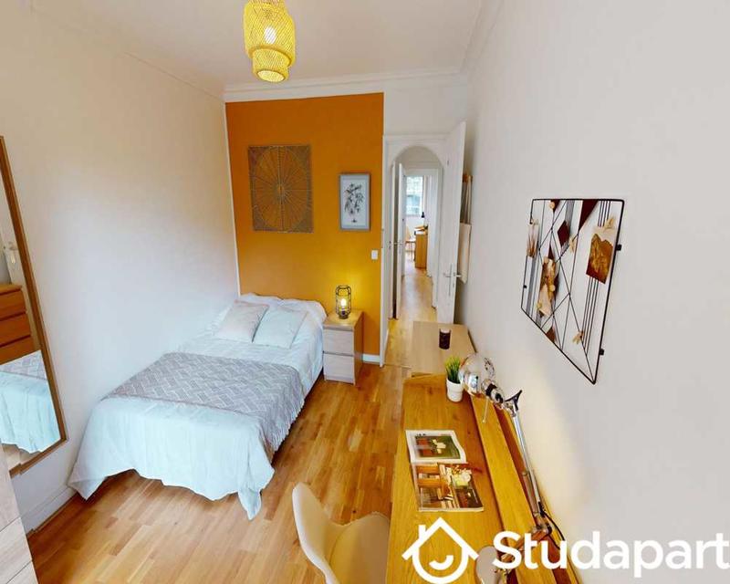 Chambre - 110 m² - 1 pièce