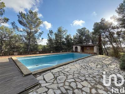 Maison - 182 m² - 6 pièces