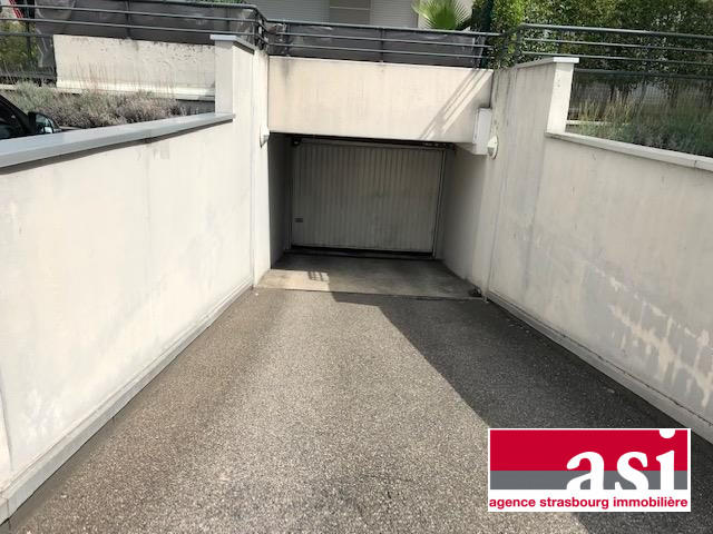 Parking / Garage - 12 m²