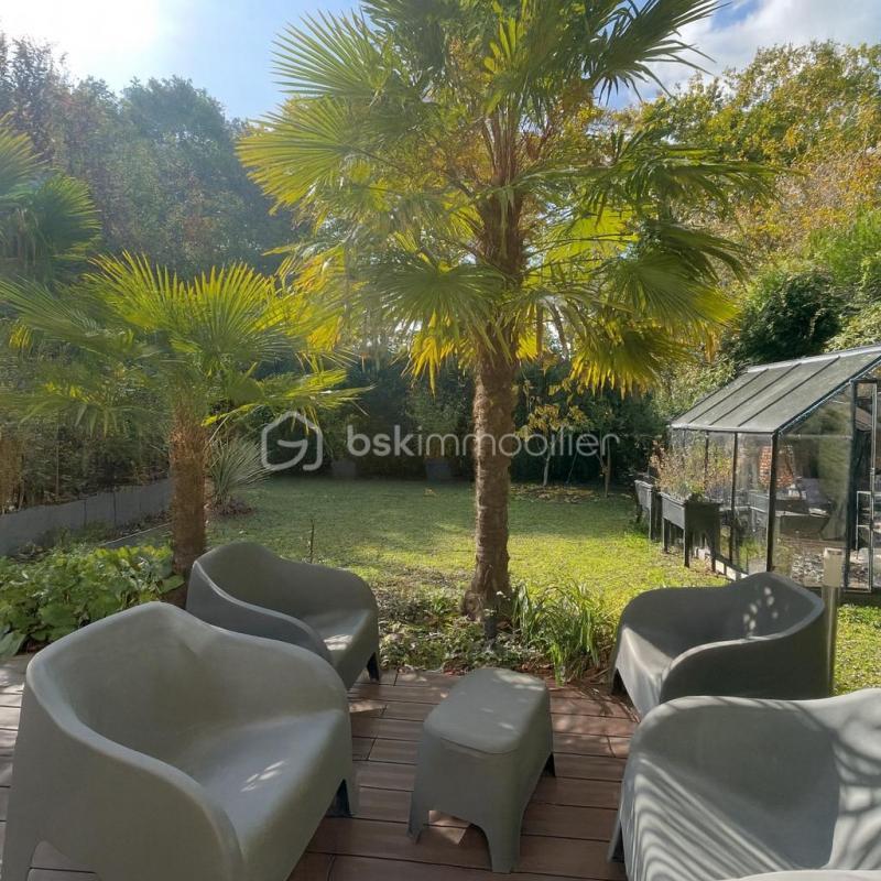 Maison - 185 m² - 7 pièces