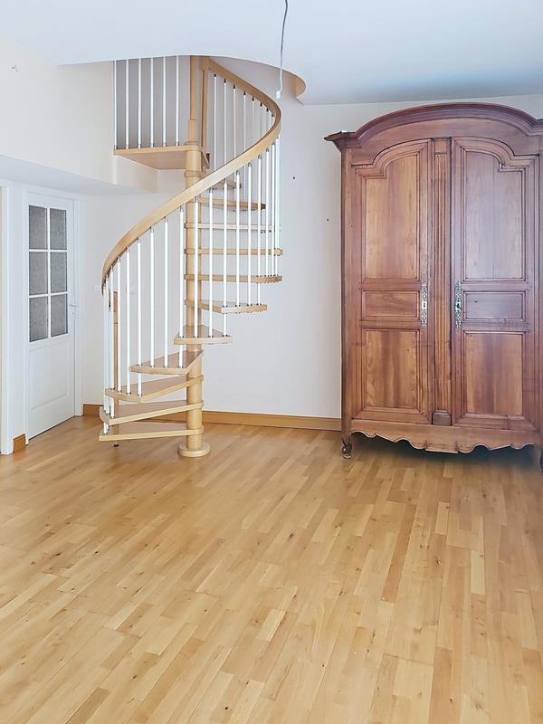 Maison - 200 m² - 7 pièces