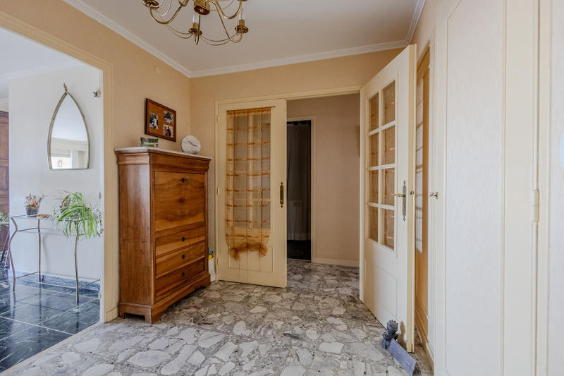 Appartement - 107 m² - 4 pièces