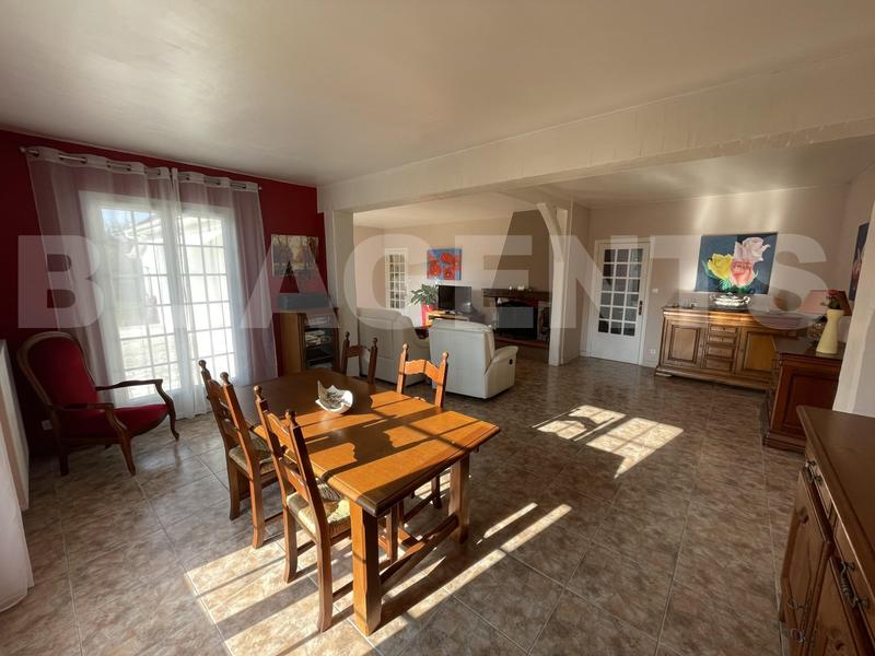 Propriété - 200 m² - 7 pièces