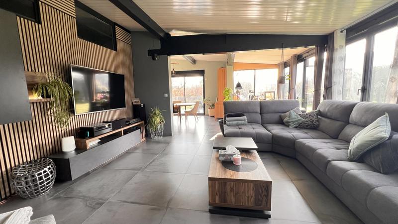 Maison - 180 m² - 7 pièces