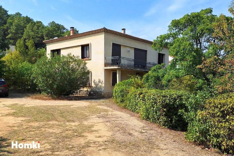 Maison - 185 m² - 8 pièces