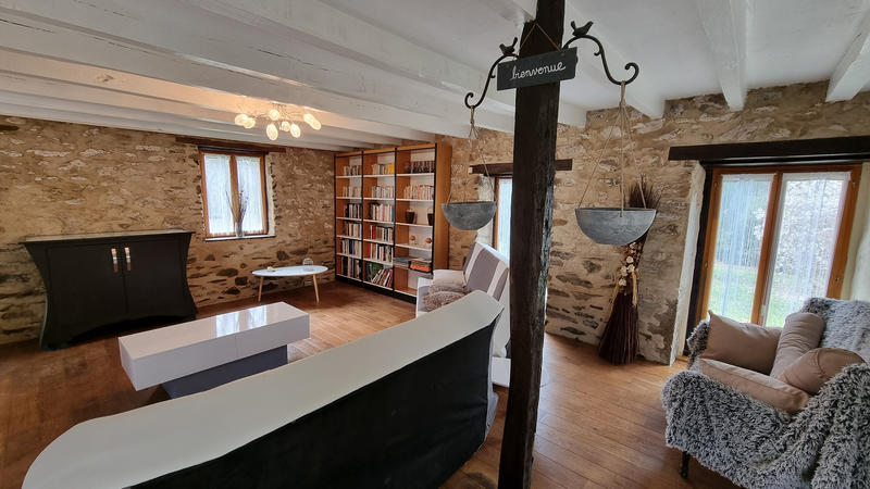 Maison - 262 m² - 6 pièces