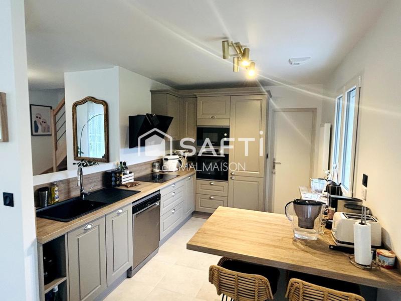 Maison - 104 m² - 4 pièces