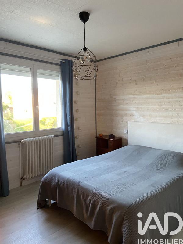 Maison - 200 m² - 8 pièces