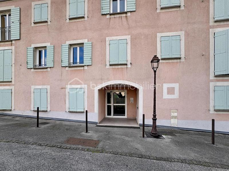 Appartement - 57 m² - 3 pièces