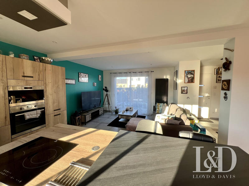 Maison contemporaine - 130 m² - 10 pièces