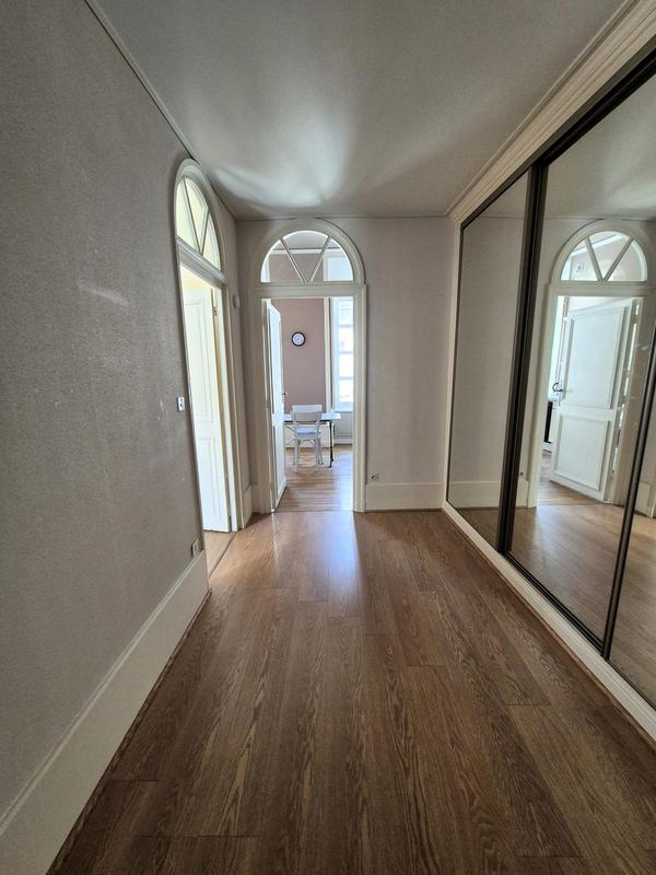 Appartement - 93 m² - 3 pièces