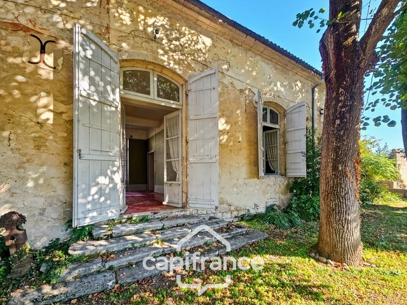 Maison - 275 m² - 6 pièces