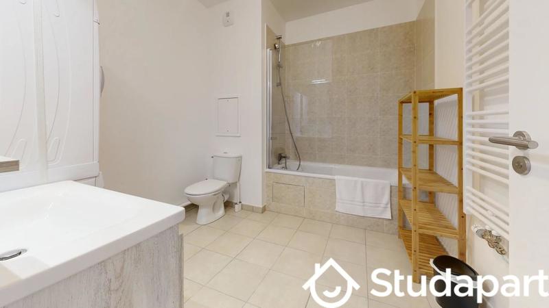 Chambre - 10 m² - 1 pièce