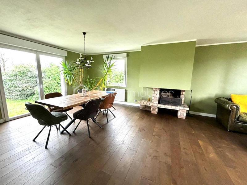 Pavillon - 130 m² - 7 pièces