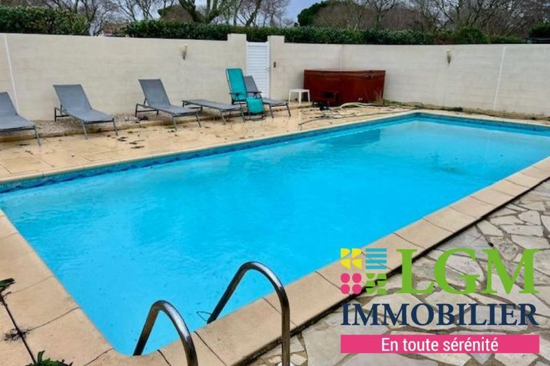 Maison - 243 m² - 9 pièces