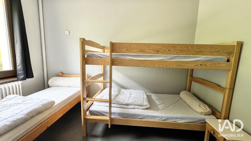 Local commercial - 1 235 m²