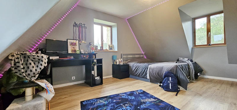 Maison - 147 m² - 6 pièces