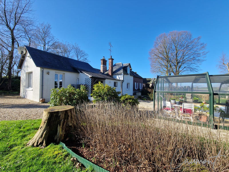 Maison - 229 m² - 8 pièces