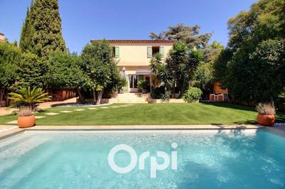 Maison - 113 m² - 4 pièces