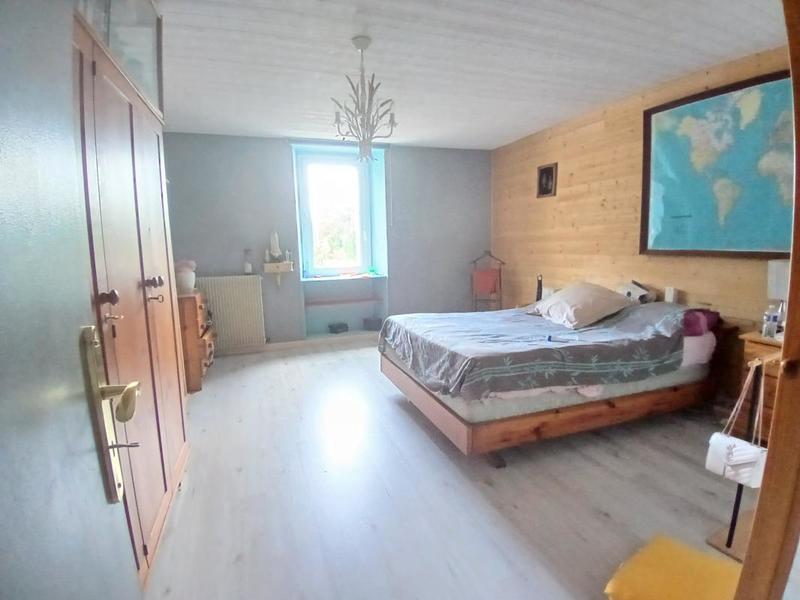 Maison en pierre - 191 m² - 6 pièces