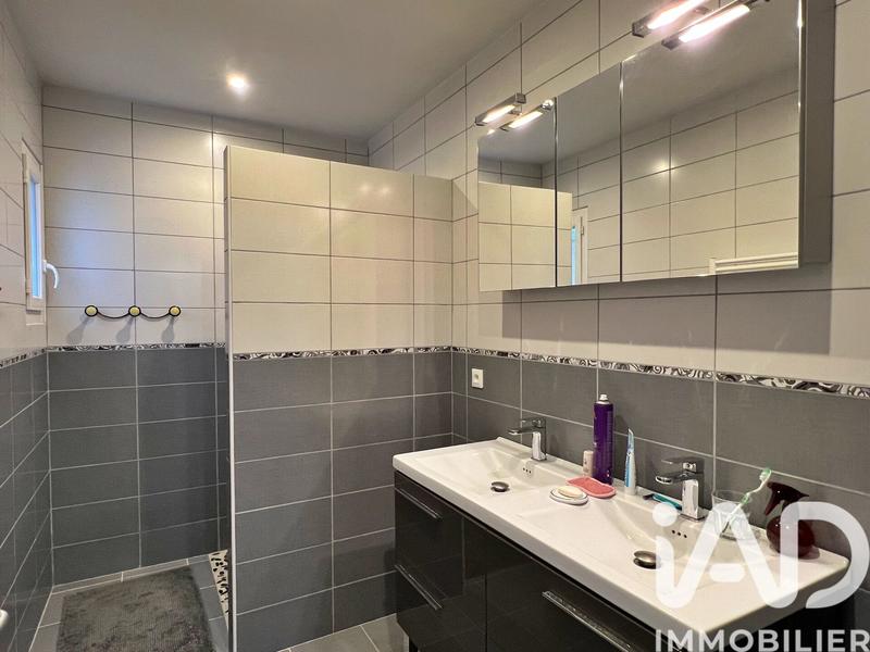 Maison - 266 m² - 7 pièces