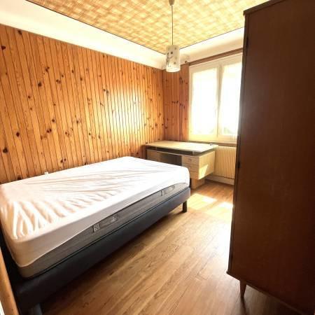 Maison - 96 m² - 6 pièces