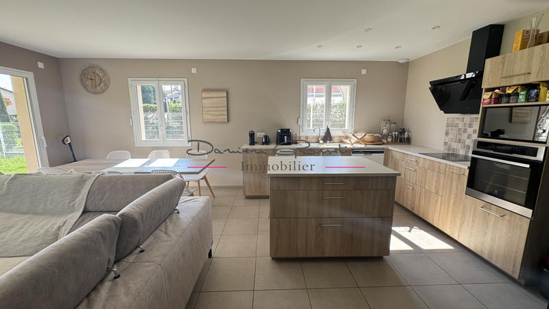 Maison - 120 m² - 5 pièces