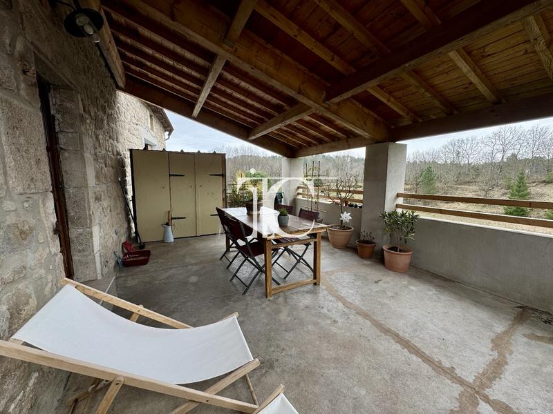 Appartement ancien - 70 m² - 3 pièces