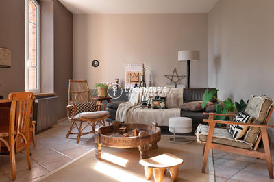 Maison - 300 m² - 7 pièces