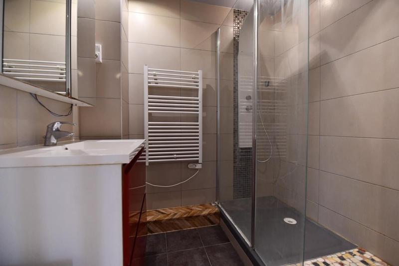 Appartement - 92 m² - 5 pièces