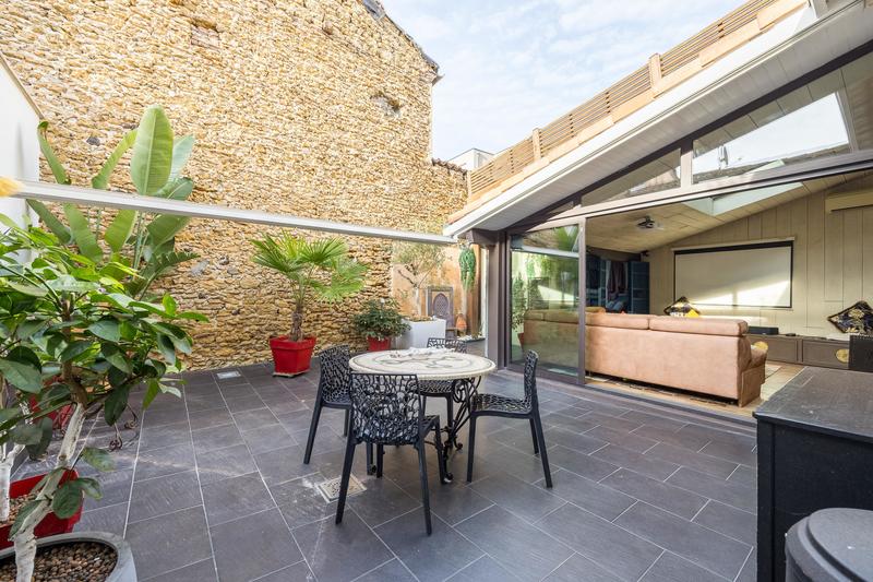 Maison de ville - 180 m² - 6 pièces