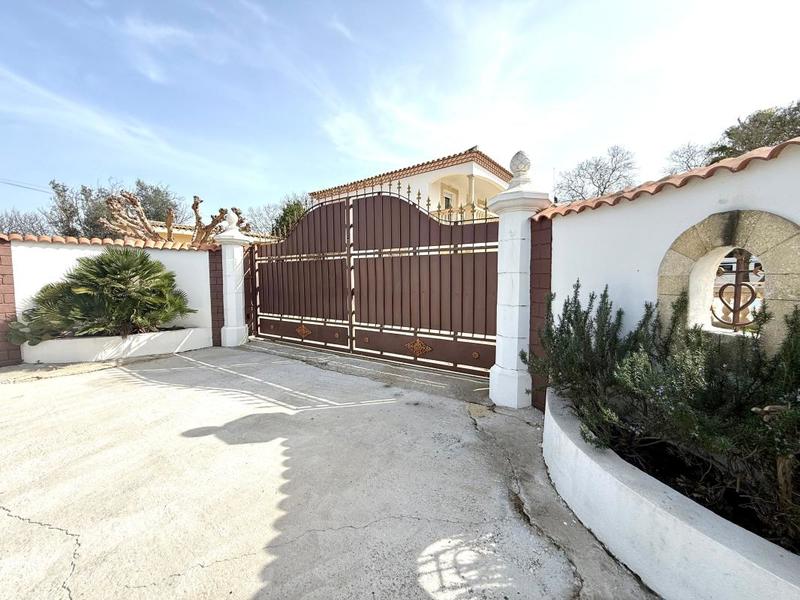 Maison - 200 m² - 5 pièces