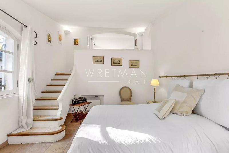 Villa - 252 m² - 5 pièces