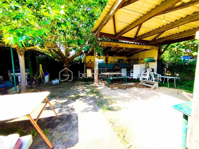 Terrain de loisirs - 335 m²