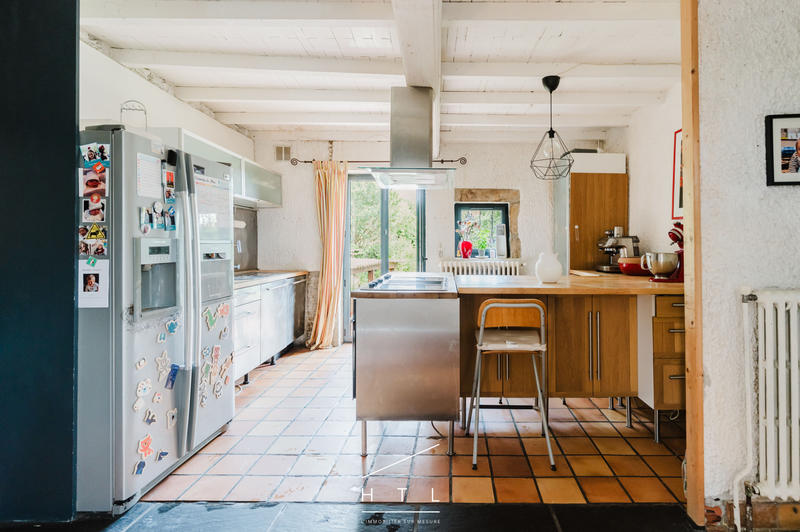 Maison - 261 m² - 6 pièces