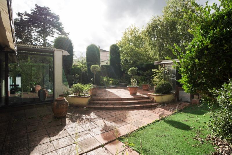 Maison - 181 m² - 5 pièces