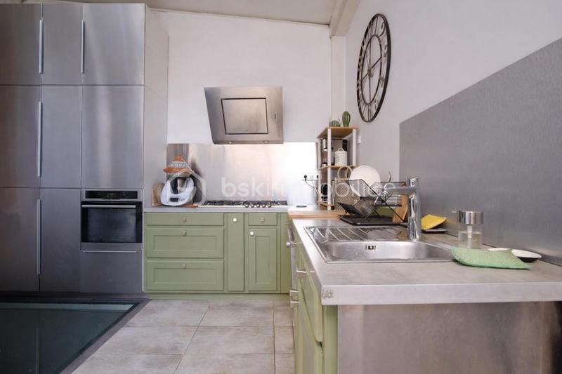 Appartement - 158 m² - 6 pièces