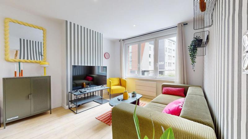 Appartement - 82 m² - 6 pièces