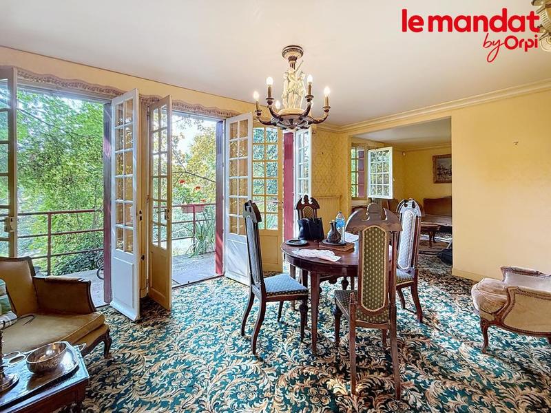 Maison - 120 m² - 6 pièces