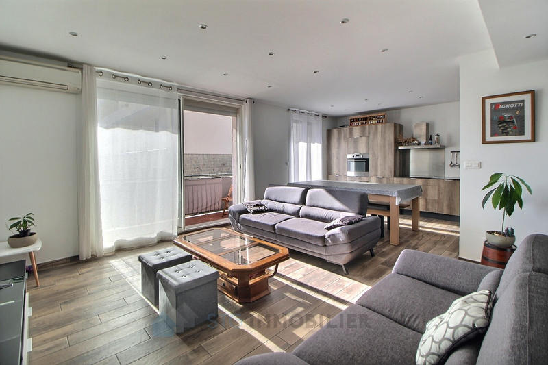 Appartement - 67 m² - 3 pièces