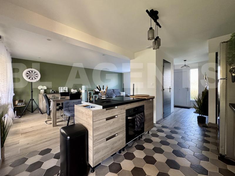 Maison - 82 m² - 4 pièces