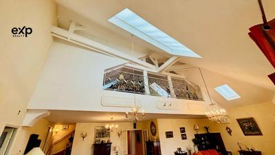 Appartement - 179 m² - 6 pièces