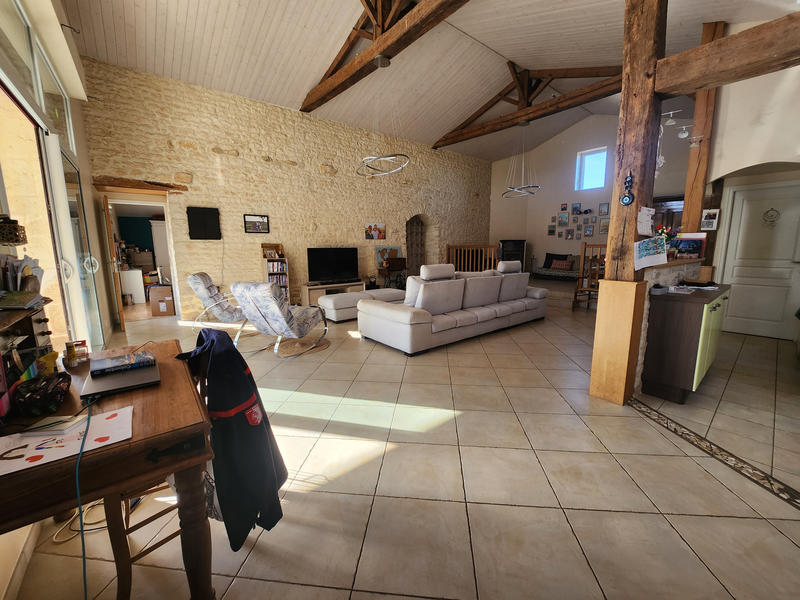 Maison - 177 m² - 7 pièces